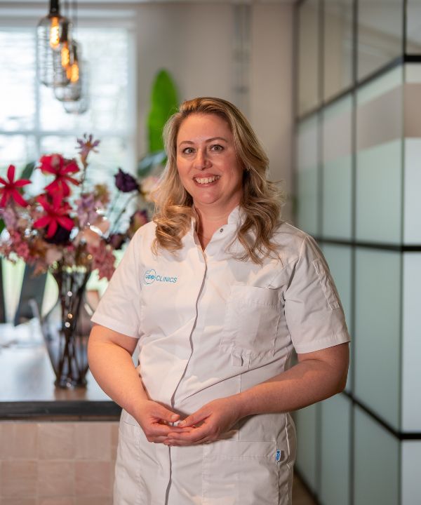 Drs. Tatjana Water